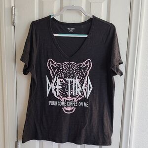 Old Navy Dark Gray Leopard Graphic V-Neck Tee Size L